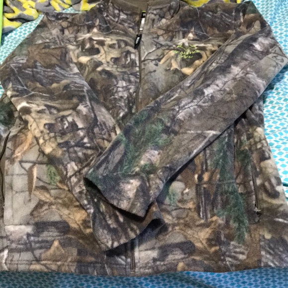 Sweatshirt - Picture 2 of 2